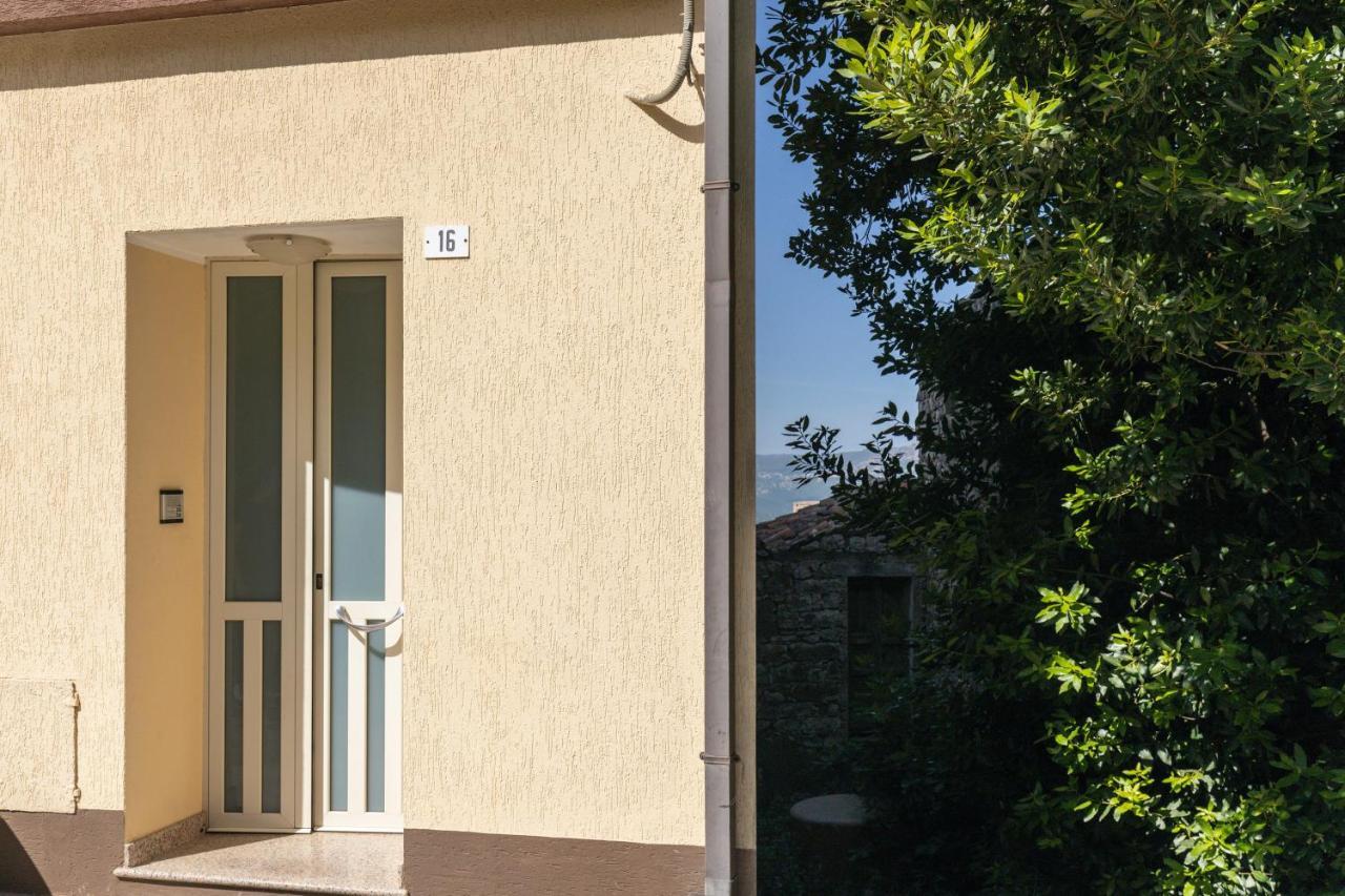 Apartmán Mansarda Moro Baunei Exteriér fotografie